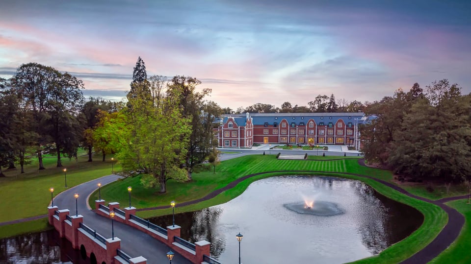 Fairmont Windsor Park, how it began