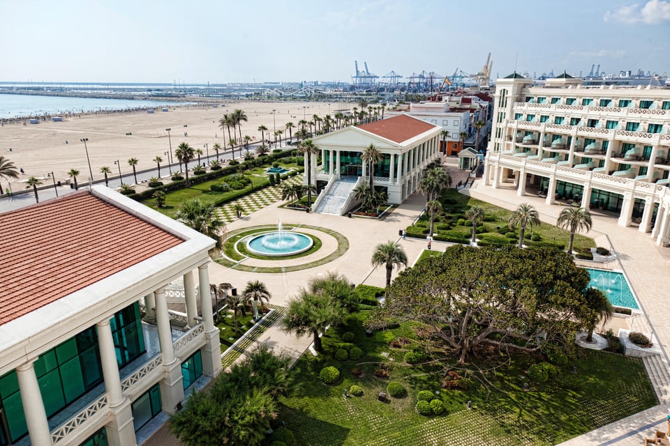 Las Arenas Balneario Resort, how it began