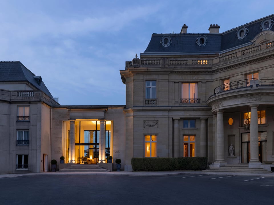 InterContinental Chantilly Chateau Mont Royal by IHG, how it began
