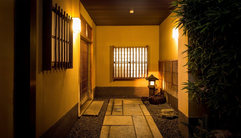 Sakanoue Hotel, how it began