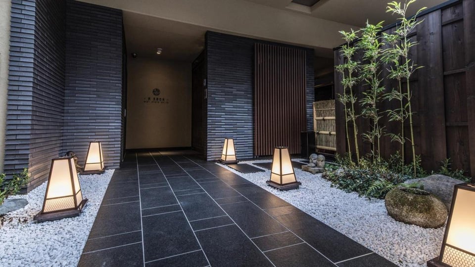 Nagi Shijo Hotel, how it began