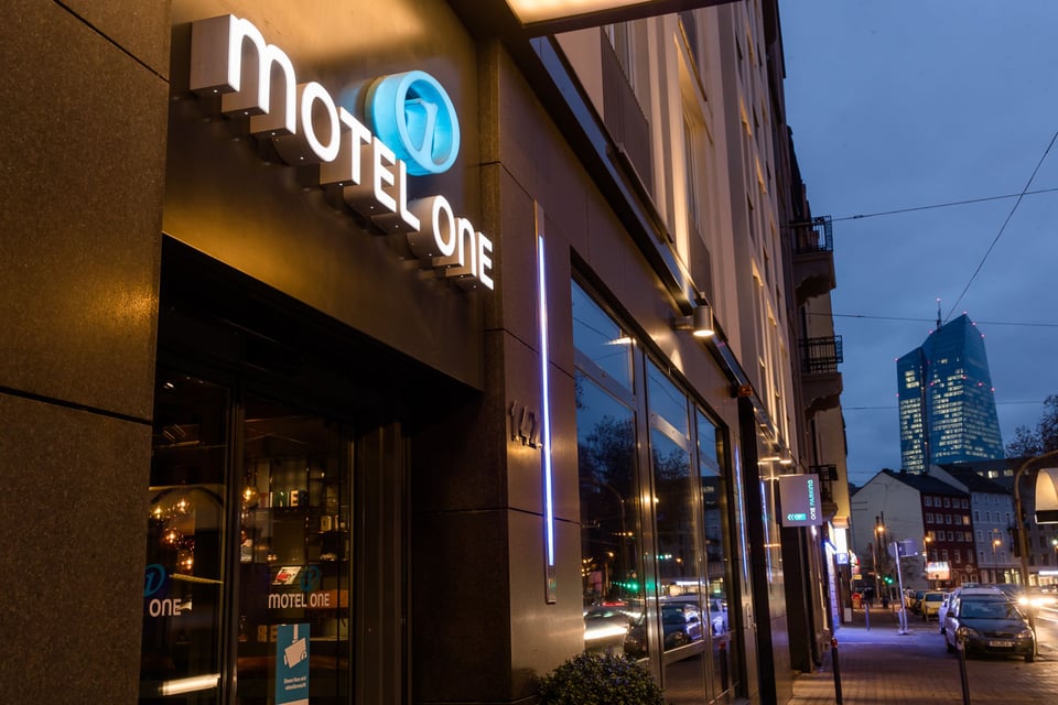 Hotel Motel One Frankfurt-East Side, how it began