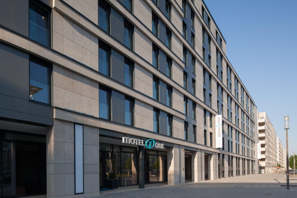 Hotel Motel One Frankfurt-Messe, how it began