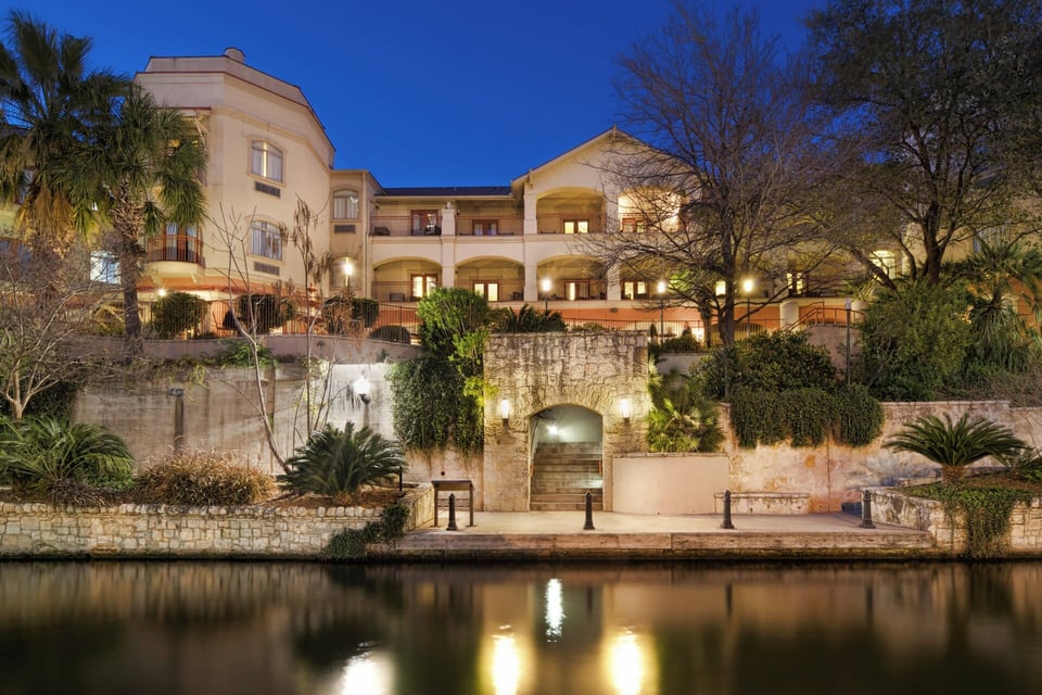 Hotel Indigo San Antonio-Riverwalk by IHG