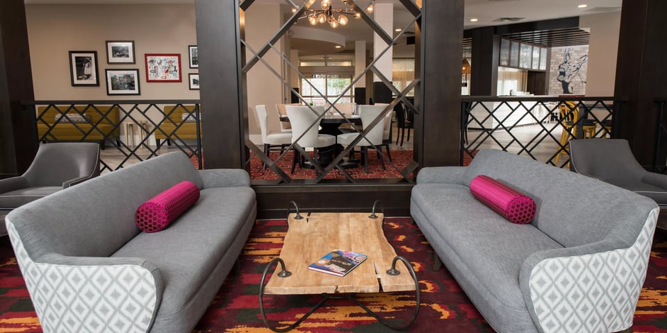 Hotel Indigo Atlanta-Vinings Ballpark Area by IHG