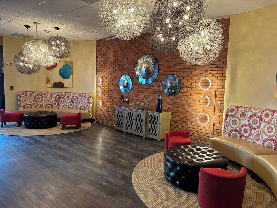 Hotel Indigo Cleveland-Beachwood, an IHG Hotel