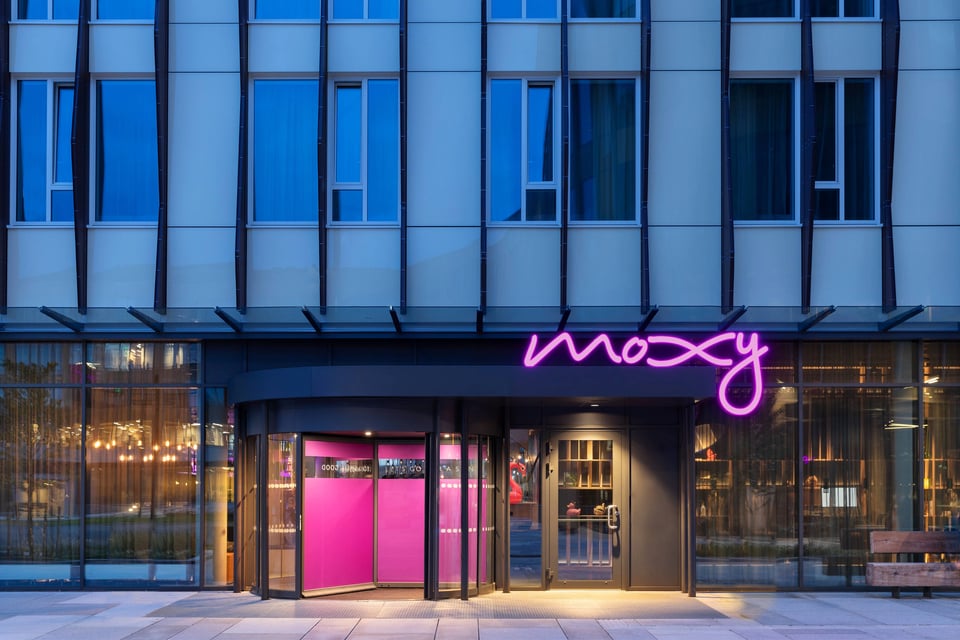 Moxy Bergen, how it began