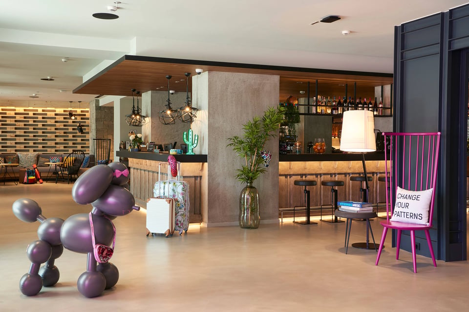 Moxy Patra Marina