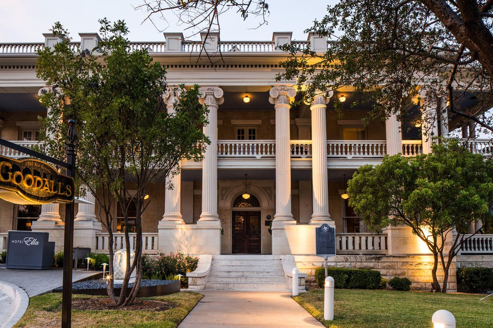 Hotel Ella