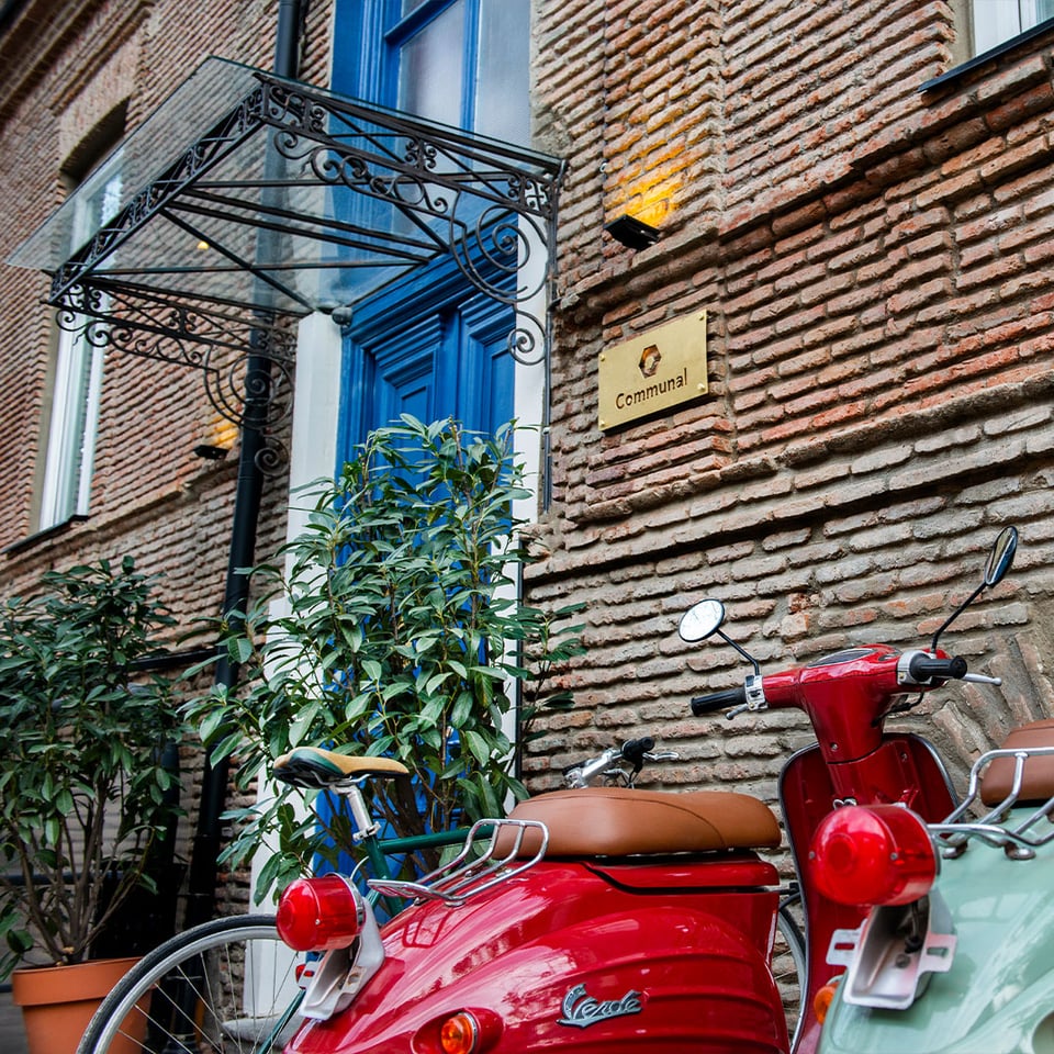 Communal Hotel Sololaki, how it began
