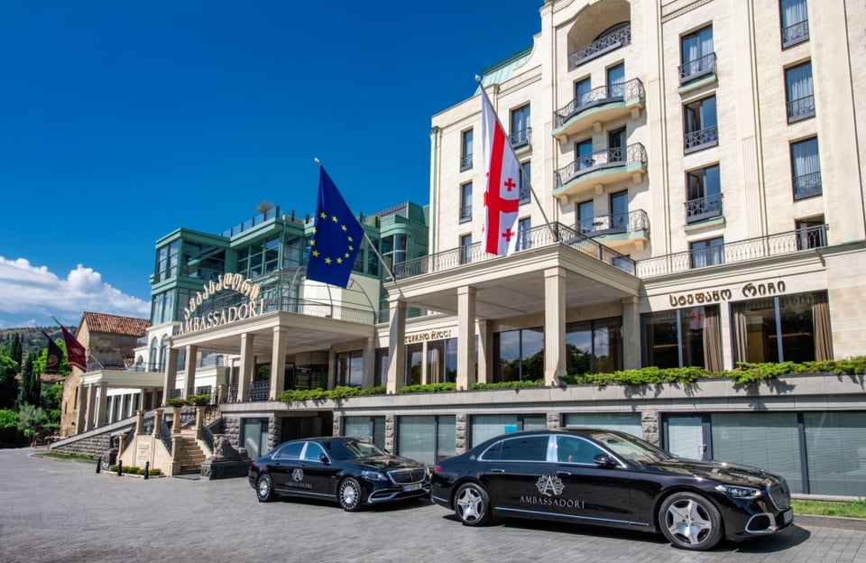 Hotel Ambassadori, how it began