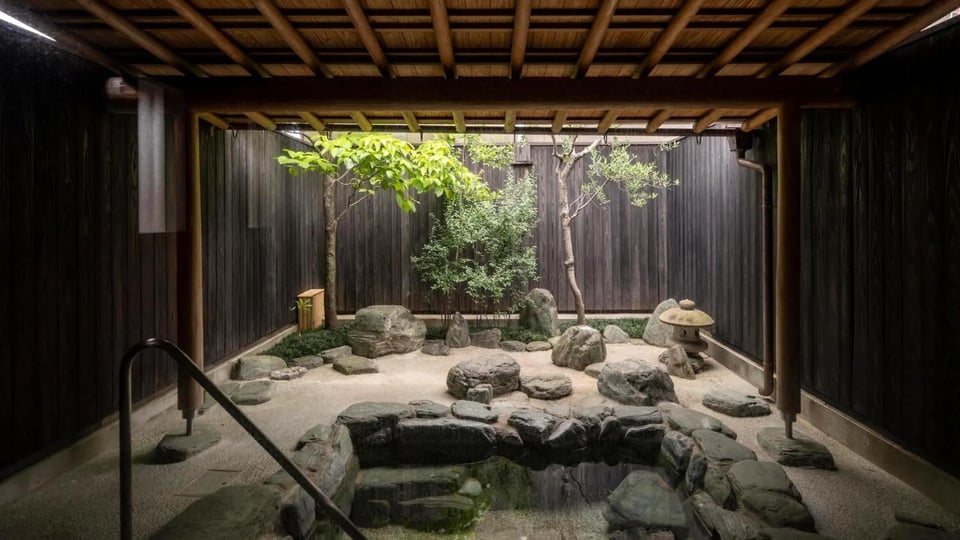 Momoyama Onsen Tsukimikan