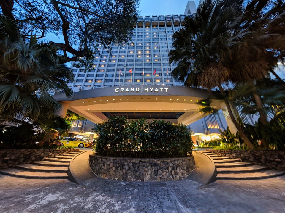 Grand Hyatt Singapore, how it began
