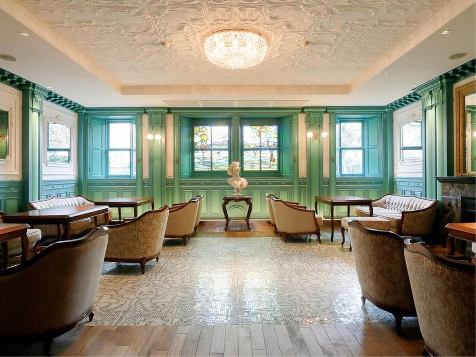 Hotel Chourakukan