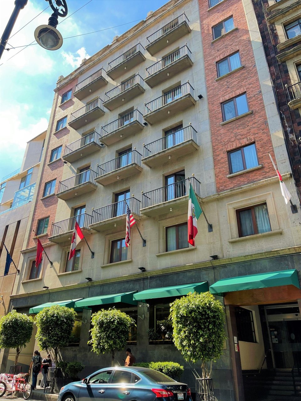 Hotel Catedral, how it began
