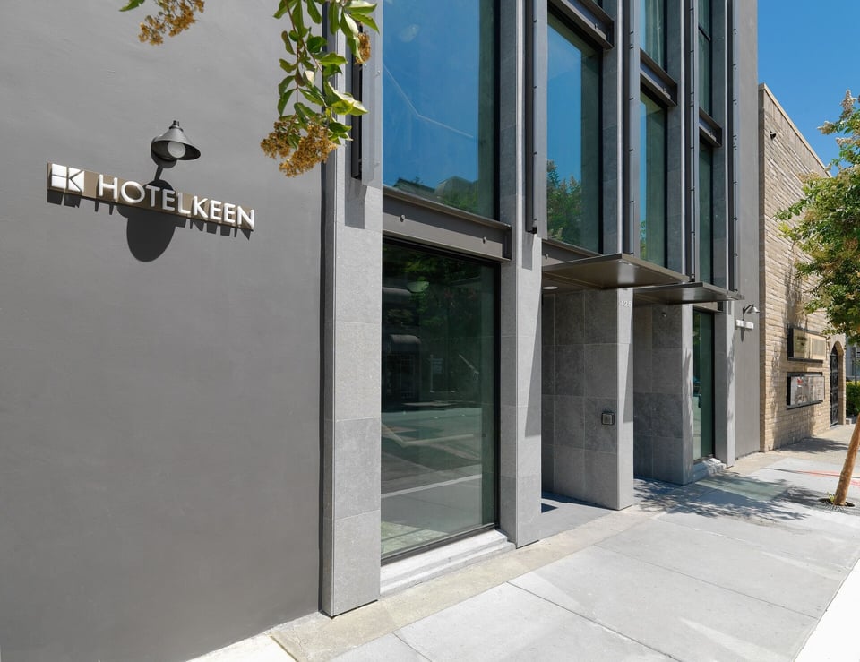 Hotel Keen, how it began