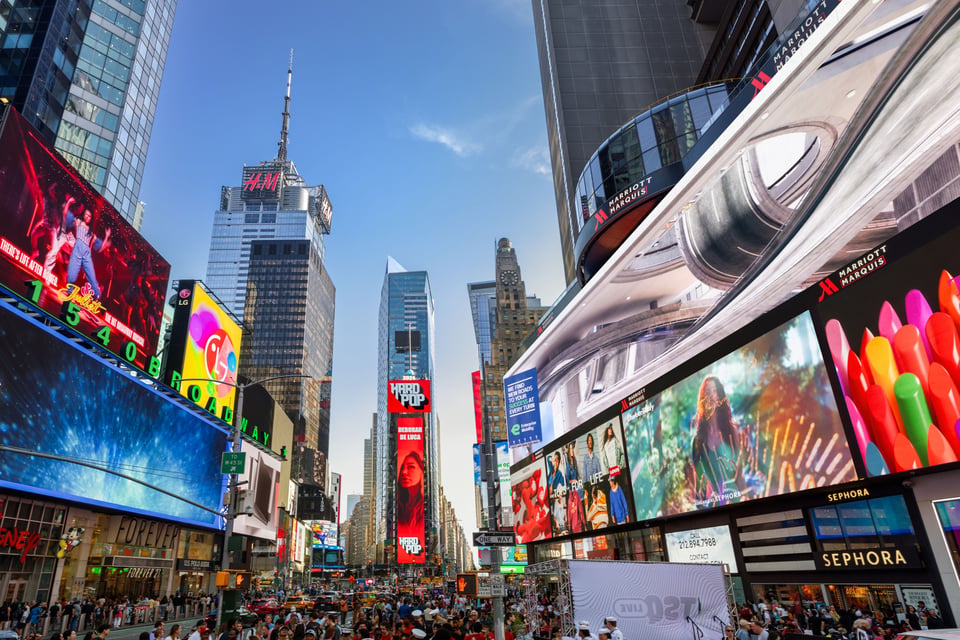 New York Marriott Marquis, how it began