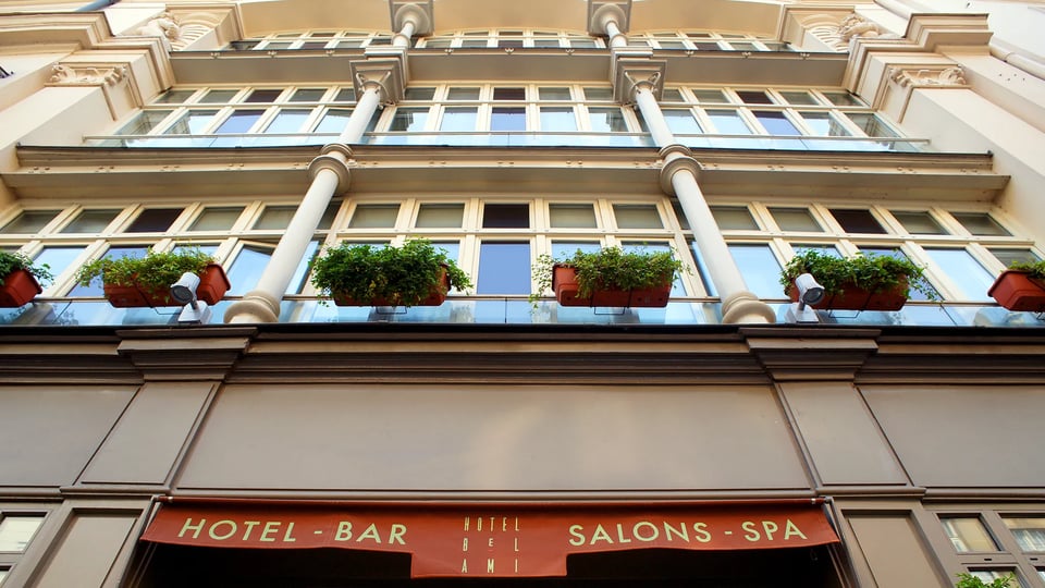 Hôtel Bel Ami, how it began