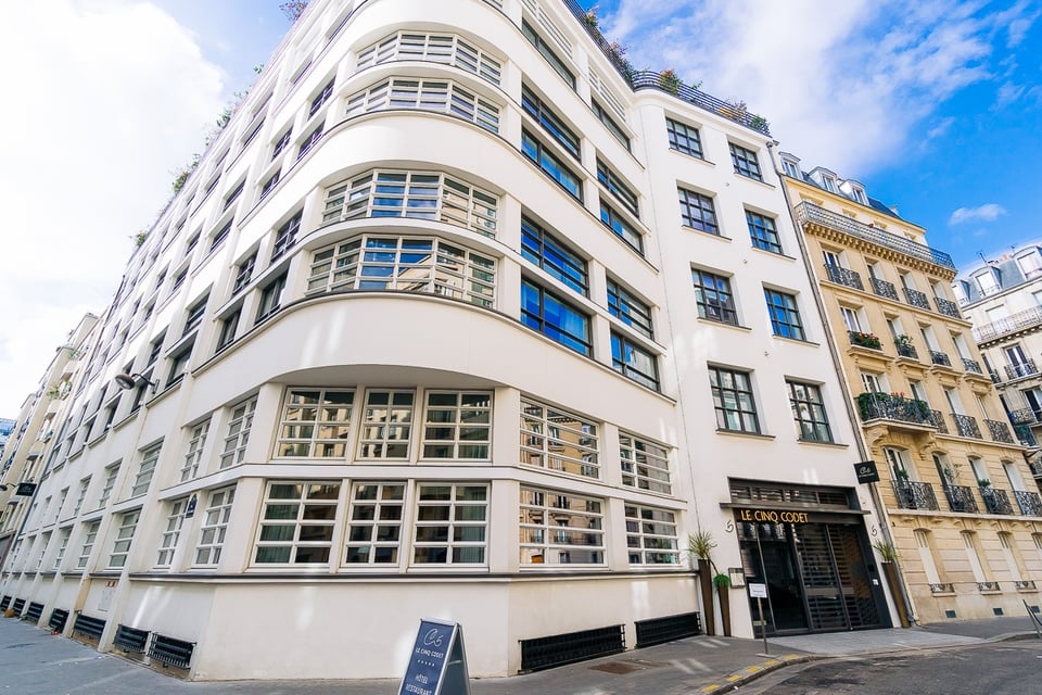 Hôtel Le Cinq Codet, how it began