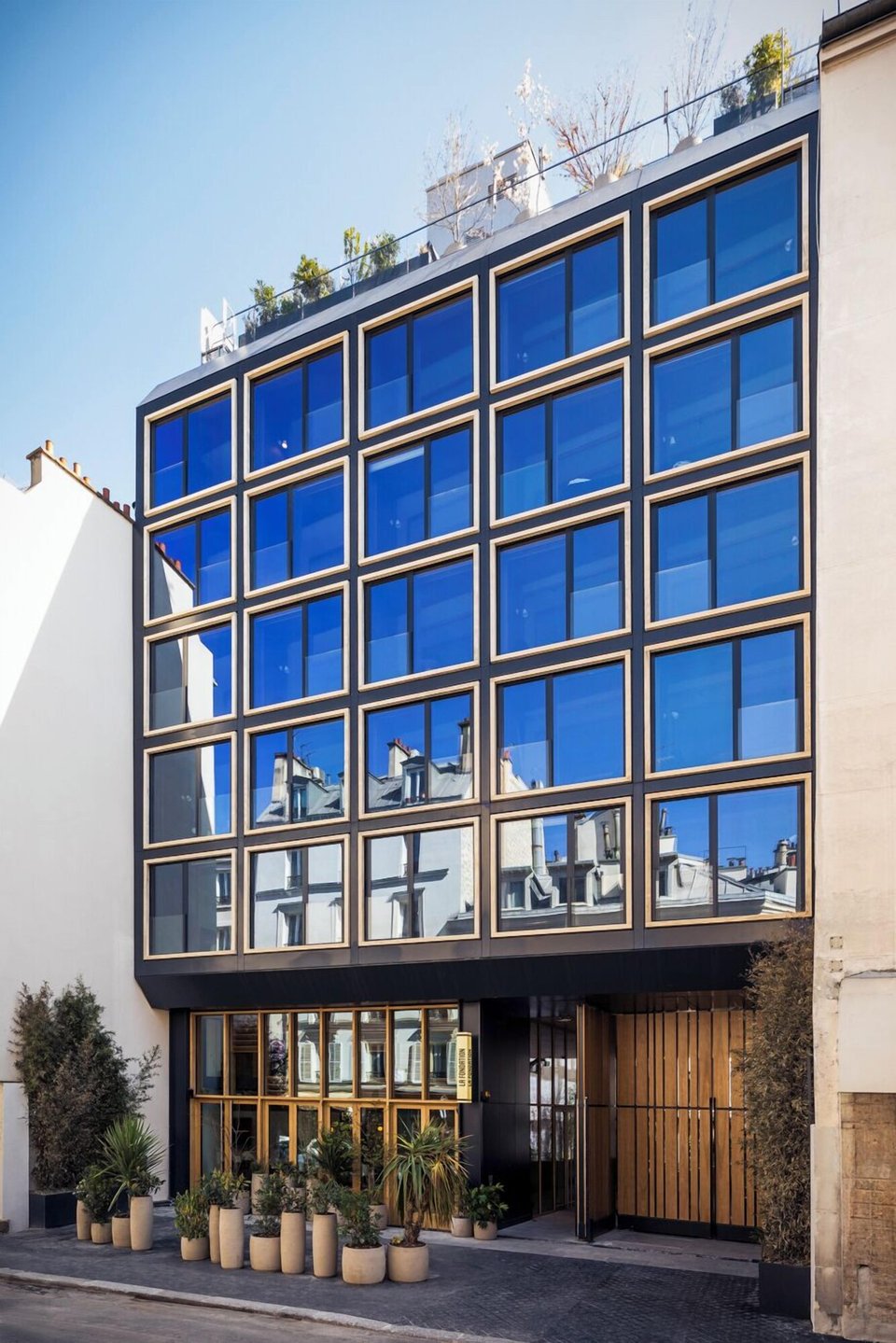 La Fondation, how it began