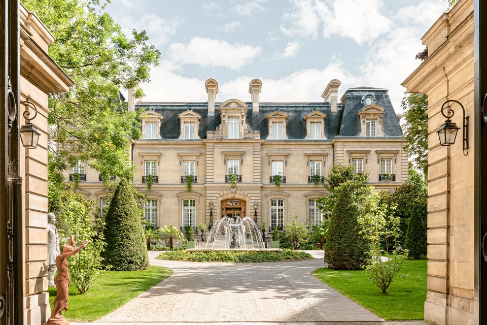 Saint James Paris, how it began