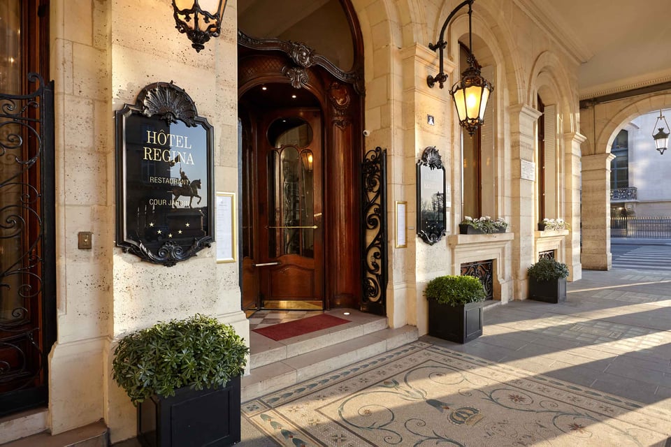 Hotel Regina Louvre, how it began