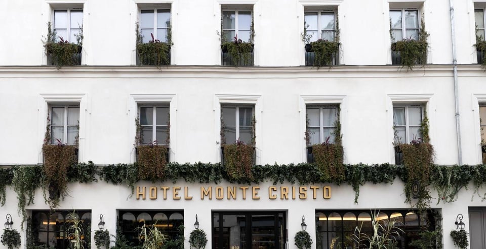 Hôtel Monte Cristo, how it began