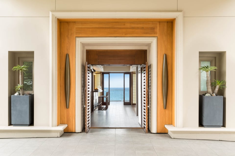 Malibu Beach Inn, how it began
