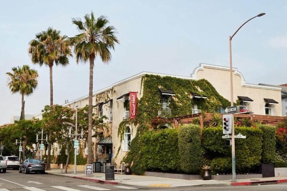 Crescent Hotel Beverly Hills