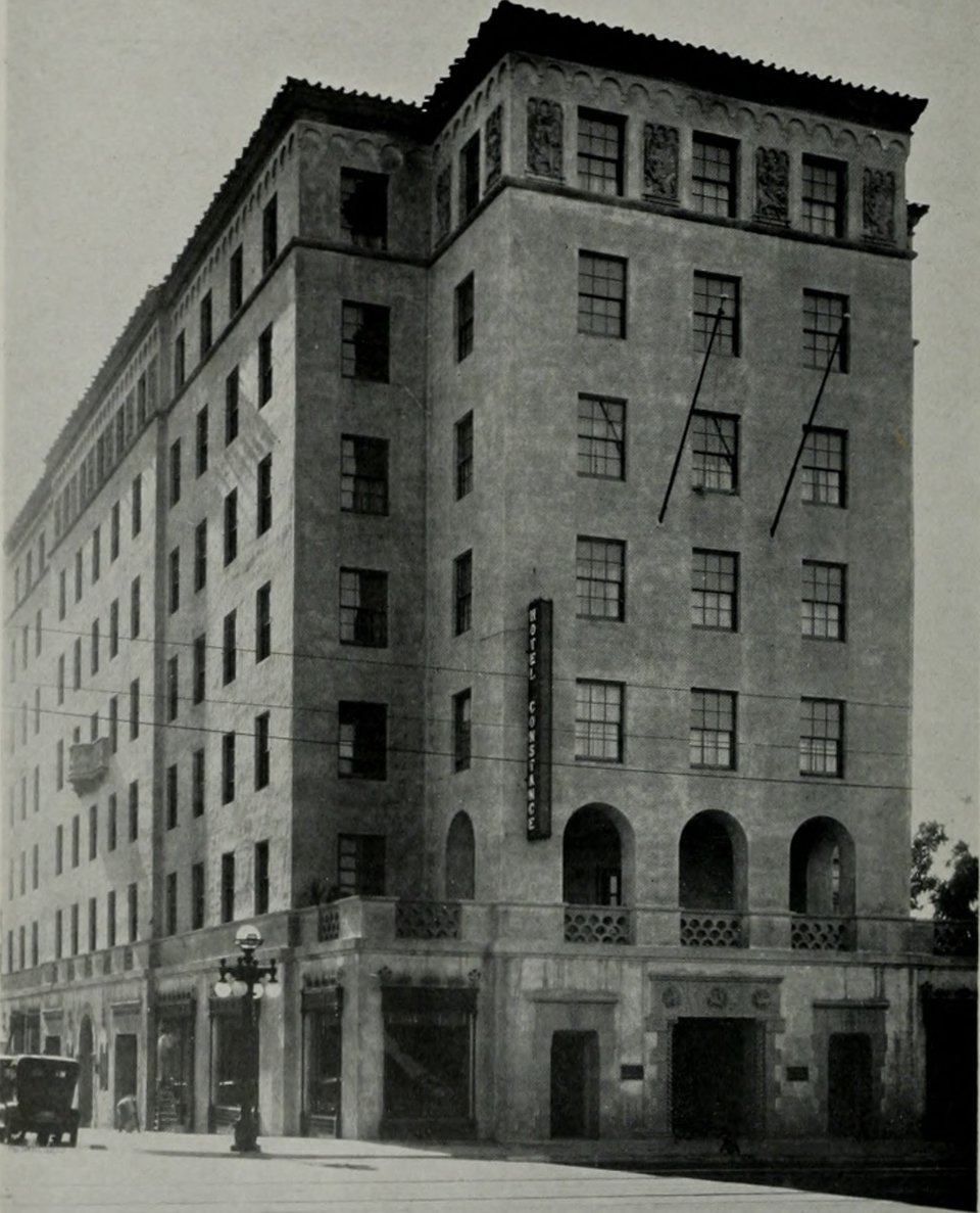 Pasadena Hotel & Pool, how it began
