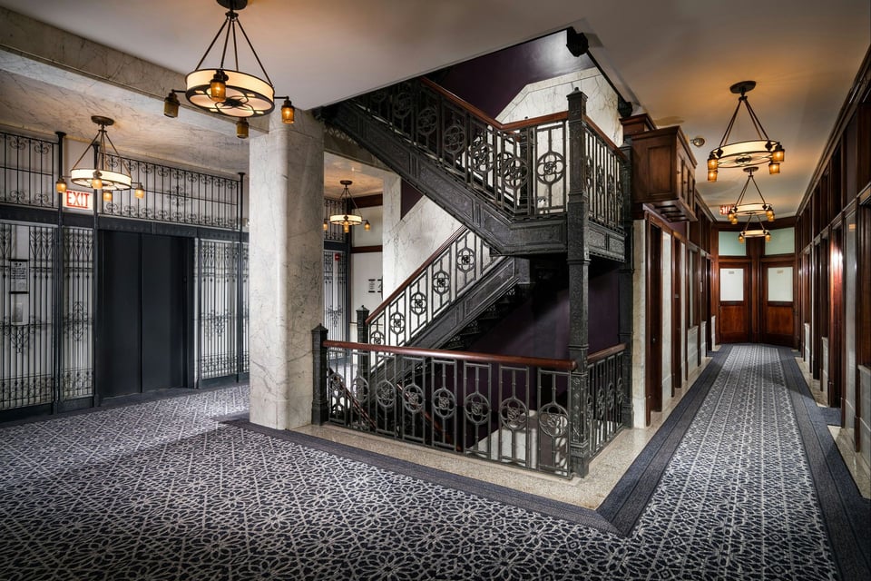 Staypineapple, an Iconic Hotel, The Loop Chicago