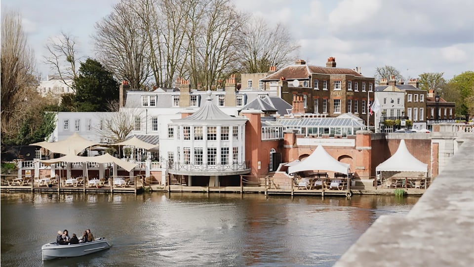 The Mitre Hotel, Hampton Court, how it began