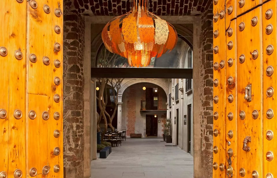 Downtown Mexico Hotel, how it began