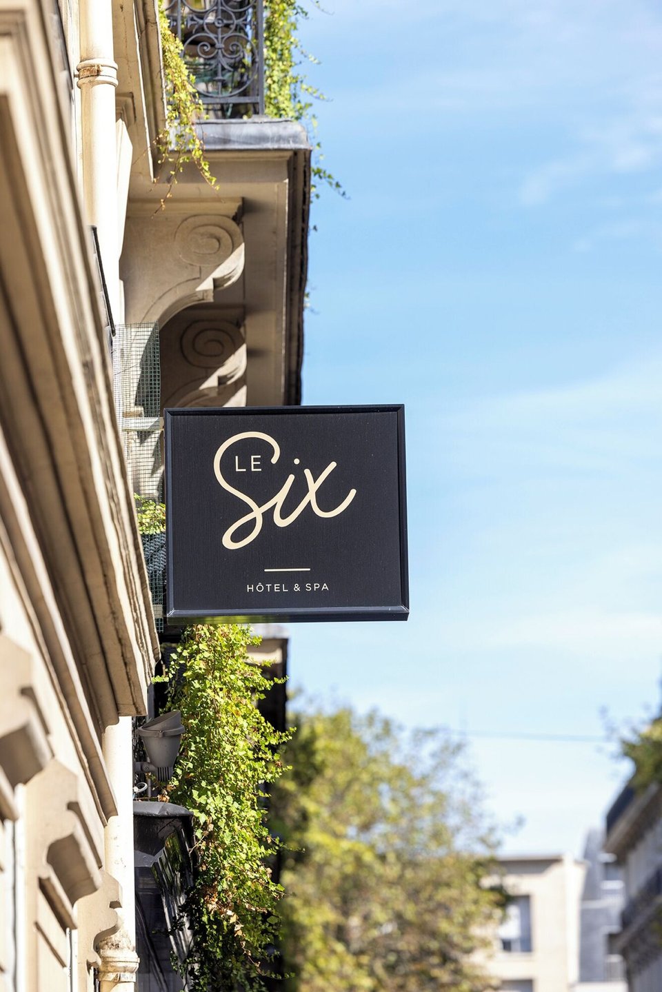 Hôtel Le Six, how it began