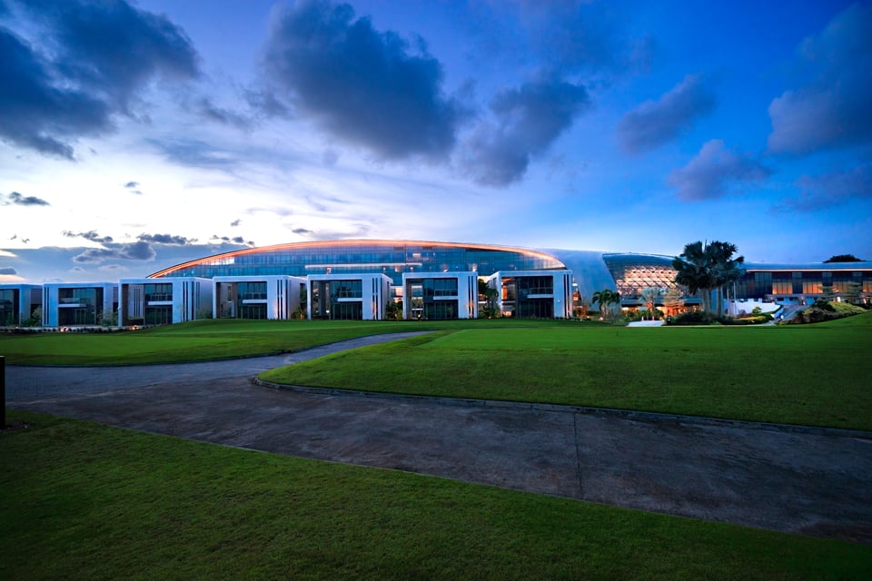 Dusit Thani Laguna Singapore, how it began