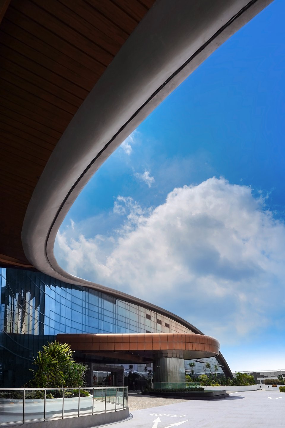 Dusit Thani Laguna Singapore, how it began