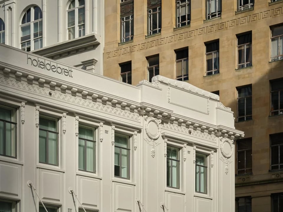 Hotel DeBrett, how it began