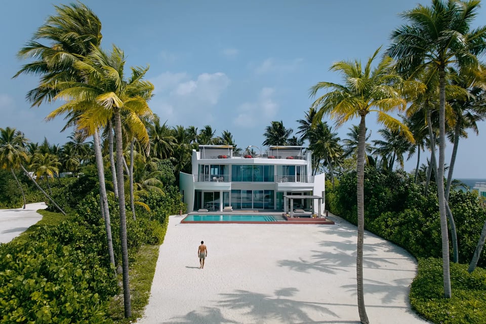 Jumeirah Olhahali Island, how it began