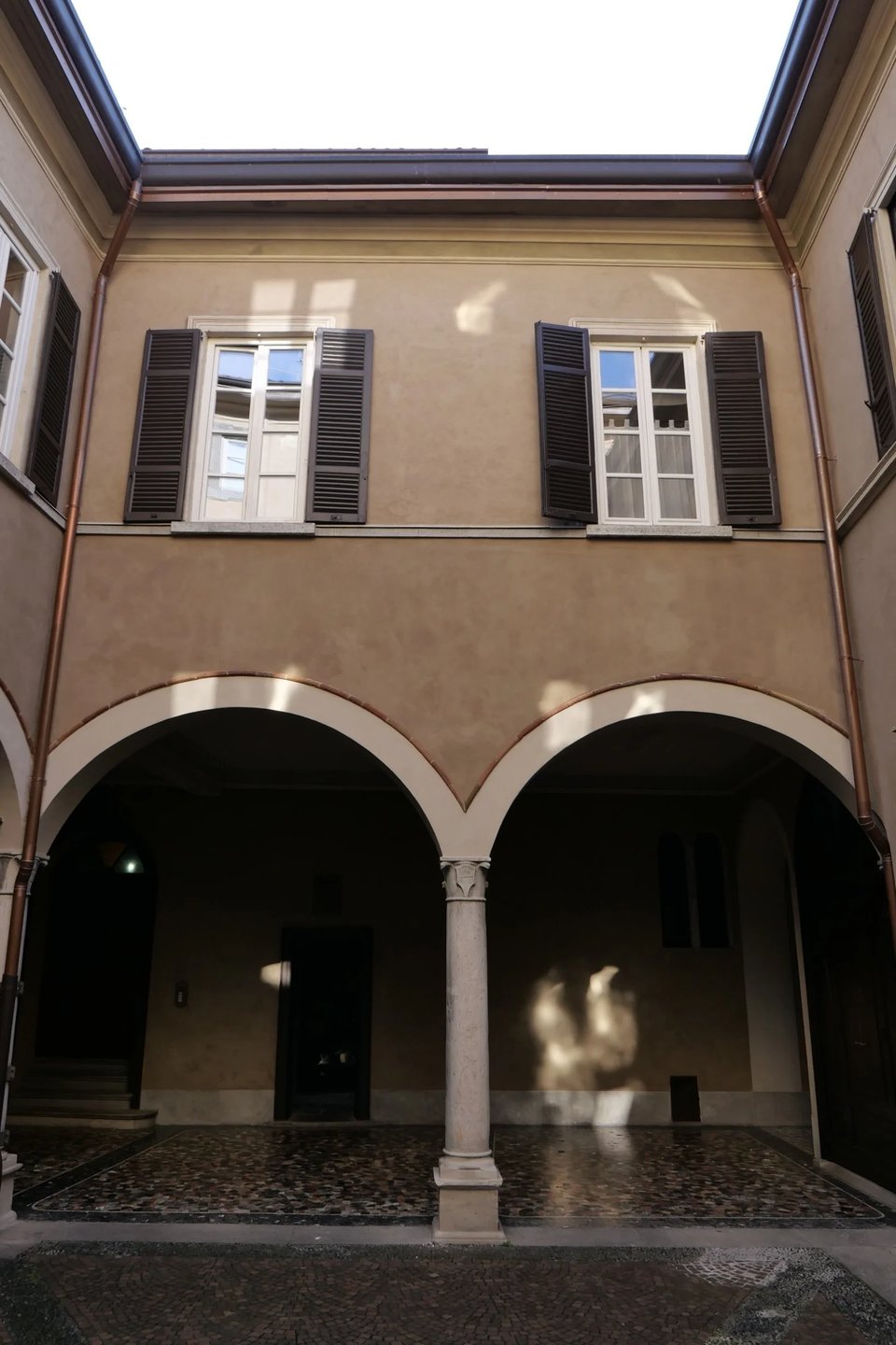 Palazzo Albricci Peregrini, how it began