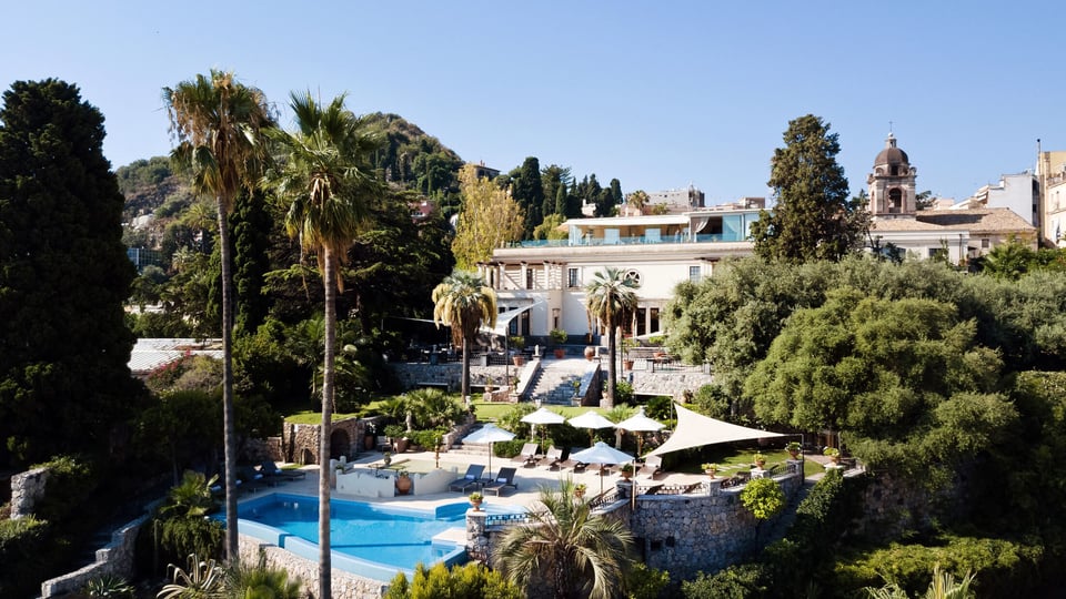 The Ashbee Hotel