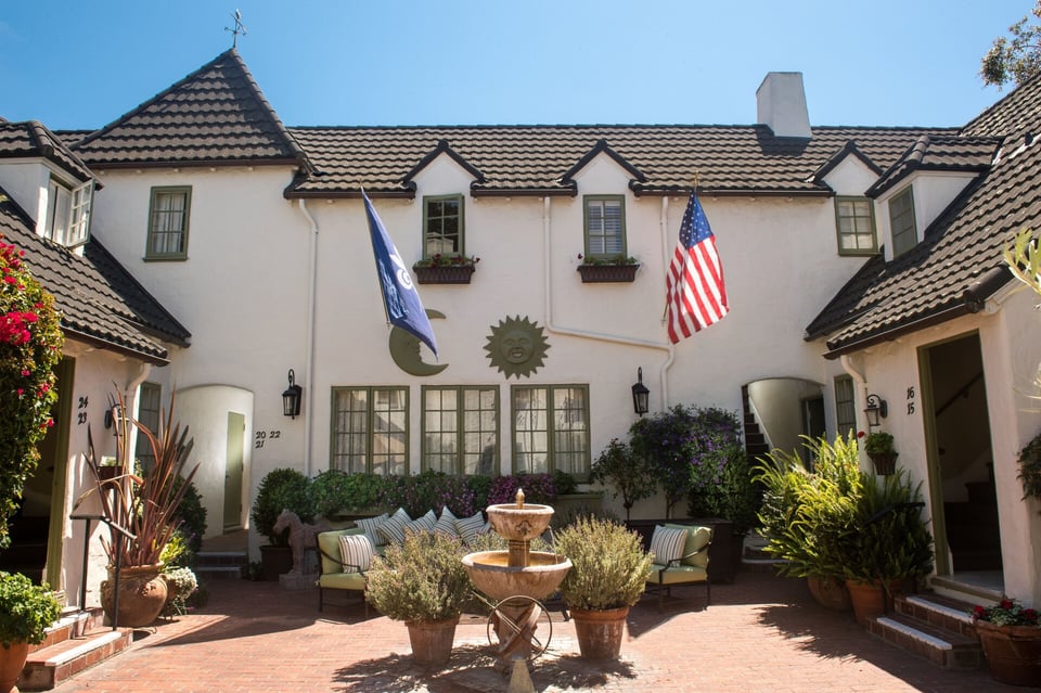 L'Auberge Carmel