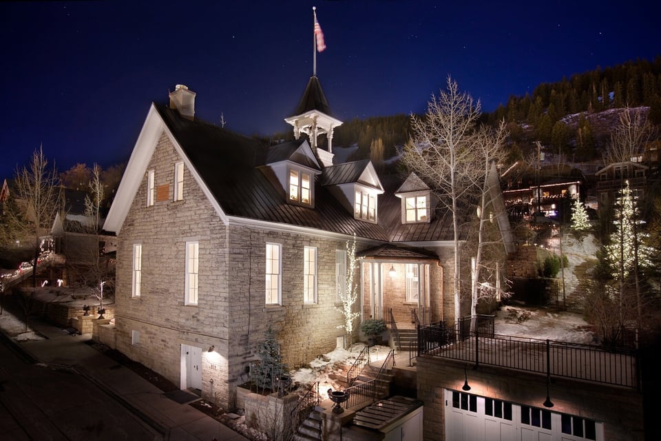 Washington School House Hotel, how it began