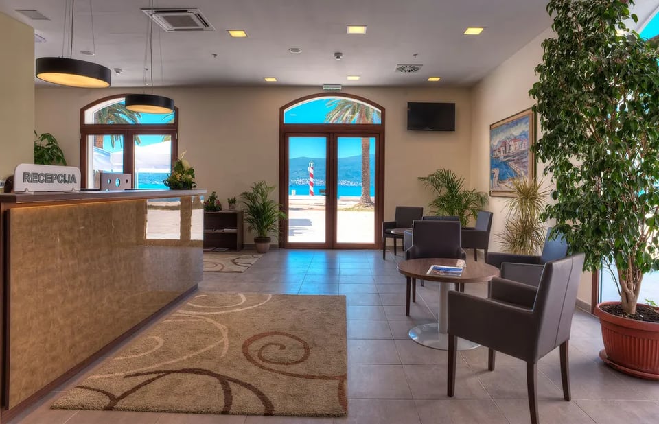 SIRO Porto Montenegro