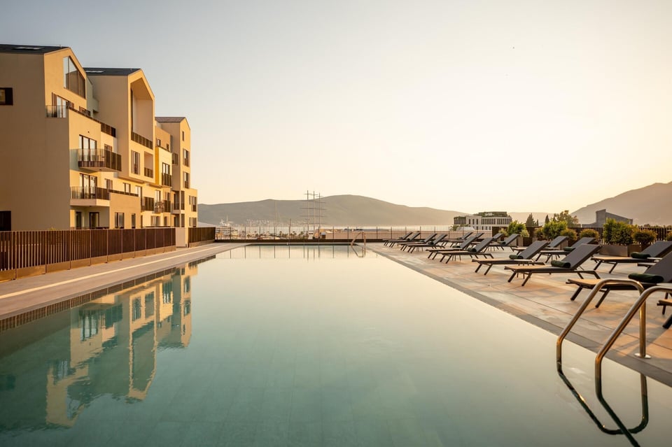 SIRO Porto Montenegro