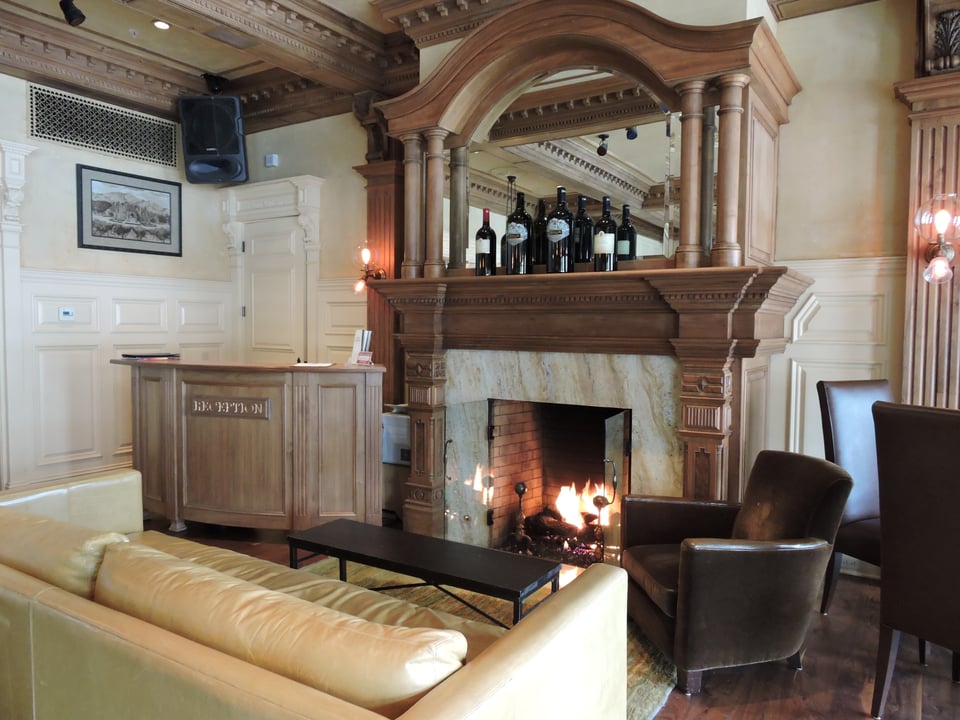 Ledson Hotel