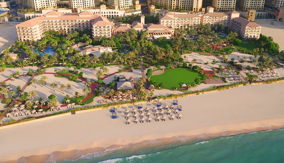 The Ritz-Carlton, Dubai, how it began