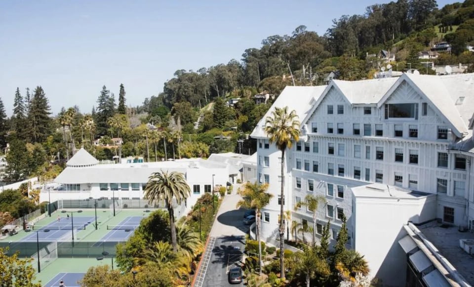 Claremont Resort & Club