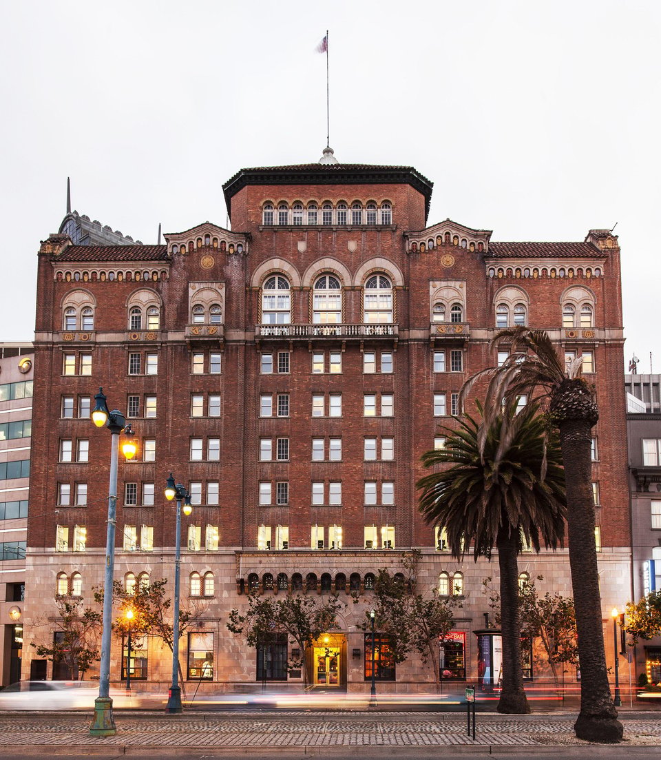 Harbor Court Hotel, how it began