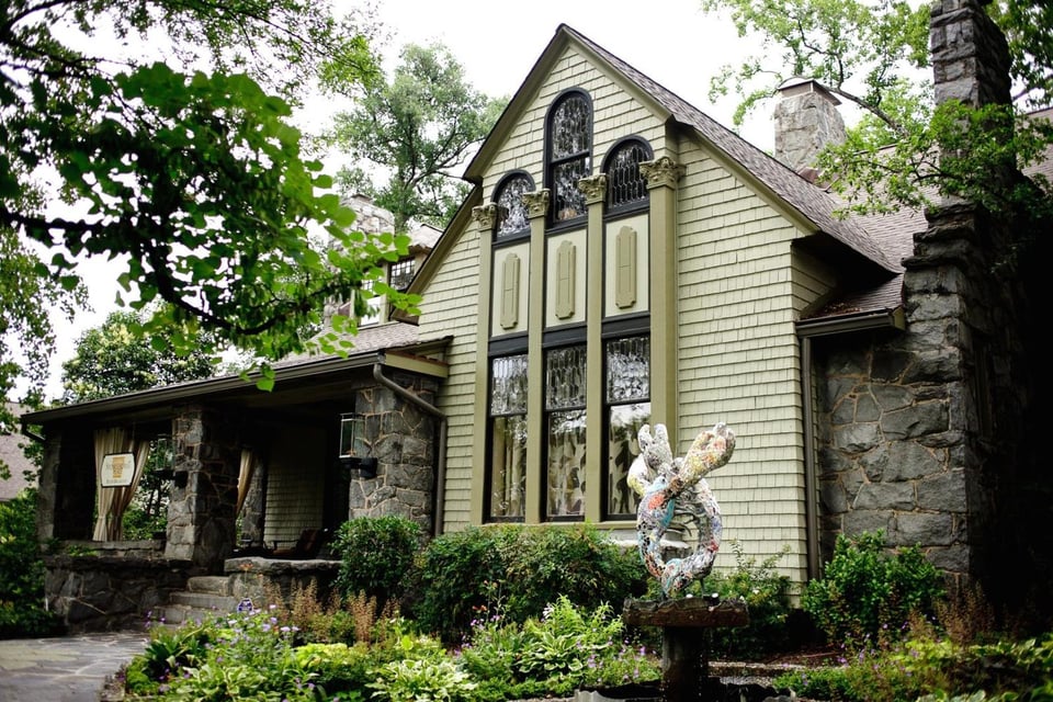 Stonehurst Place Bed & Breakfast, how it began