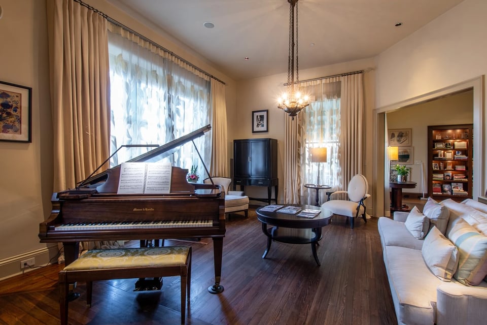 Stonehurst Place Bed & Breakfast